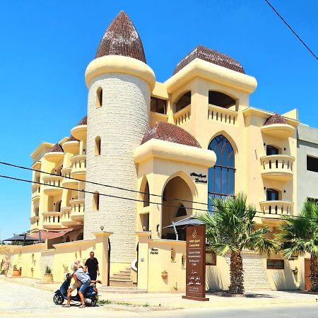 Mahdia - Baghdadi - Laourient Apartments, Restaurant, Cafe Екстер'єр фото